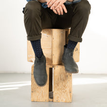 Load image into Gallery viewer, MEN'S SILVER CREW SOCKS | DOTTED BLUE