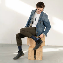 Load image into Gallery viewer, MEN'S SILVER CREW SOCKS | DOTTED BLUE