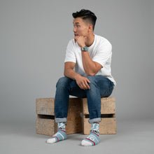 Load image into Gallery viewer, MEN'S SILVER CREW SOCKS | YYZ