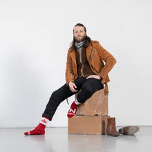 Load image into Gallery viewer, MEN'S SILVER CREW SOCKS | THE NORTH