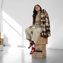 Load image into Gallery viewer, WOMEN'S SILVER CREW SOCKS | THE NORTH