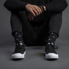 Load image into Gallery viewer, MEN'S SILVER CREW SOCKS | SCULLY