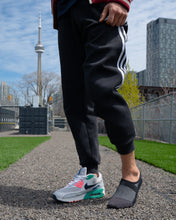 Load image into Gallery viewer, SILVER NO SHOW SOCKS | BLACK WITH GREY