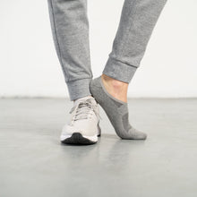 Load image into Gallery viewer, MEN'S SILVER NO SHOW SOCKS | GREY