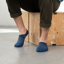 Load image into Gallery viewer, MEN'S SILVER NO SHOW SOCKS | DENIM BLUE