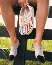 Load image into Gallery viewer, SILVER NO SHOW SOCKS | GREY WITH BLACK
