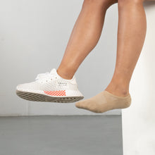 Load image into Gallery viewer, WOMEN'S SILVER NO SHOW SOCKS | BEIGE
