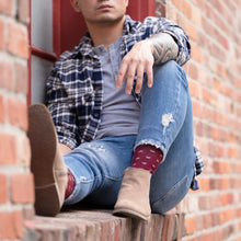 Load image into Gallery viewer, MEN'S SILVER CREW SOCKS | PAISLEY ROUGE
