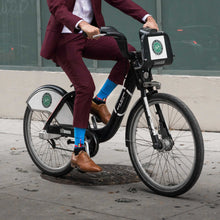 Load image into Gallery viewer, MEN'S SILVER CREW SOCKS | THE SIX
