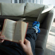 Load image into Gallery viewer, MEN'S SILVER CREW SOCKS | SHADES OF BLUE
