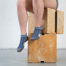 Load image into Gallery viewer, WOMEN'S SILVER ANKLE SOCKS | DENIM
