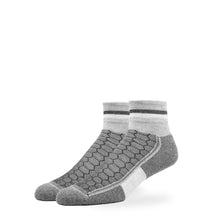 Load image into Gallery viewer, WOMEN'S SILVER QUARTER SOCKS | GREY
