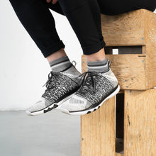 Load image into Gallery viewer, MEN'S SILVER QUARTER SOCKS | GREY
