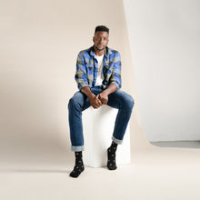 Load image into Gallery viewer, MEN'S SILVER CREW SOCKS | SCULLY
